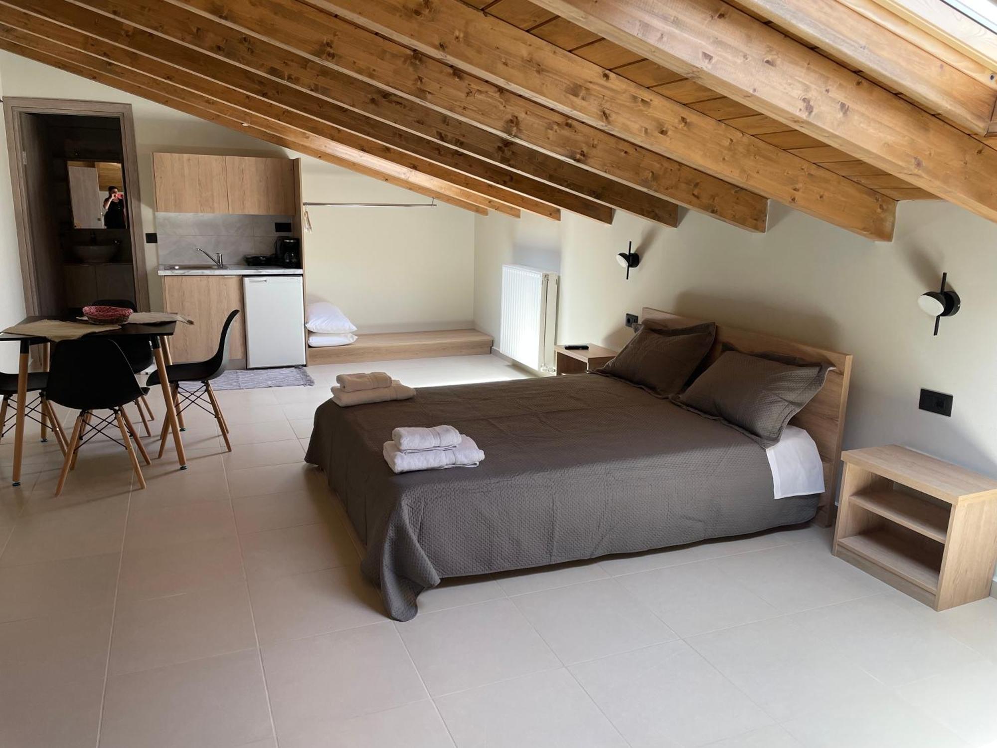 σοφίτες αθηνά Apartment Kalavryta