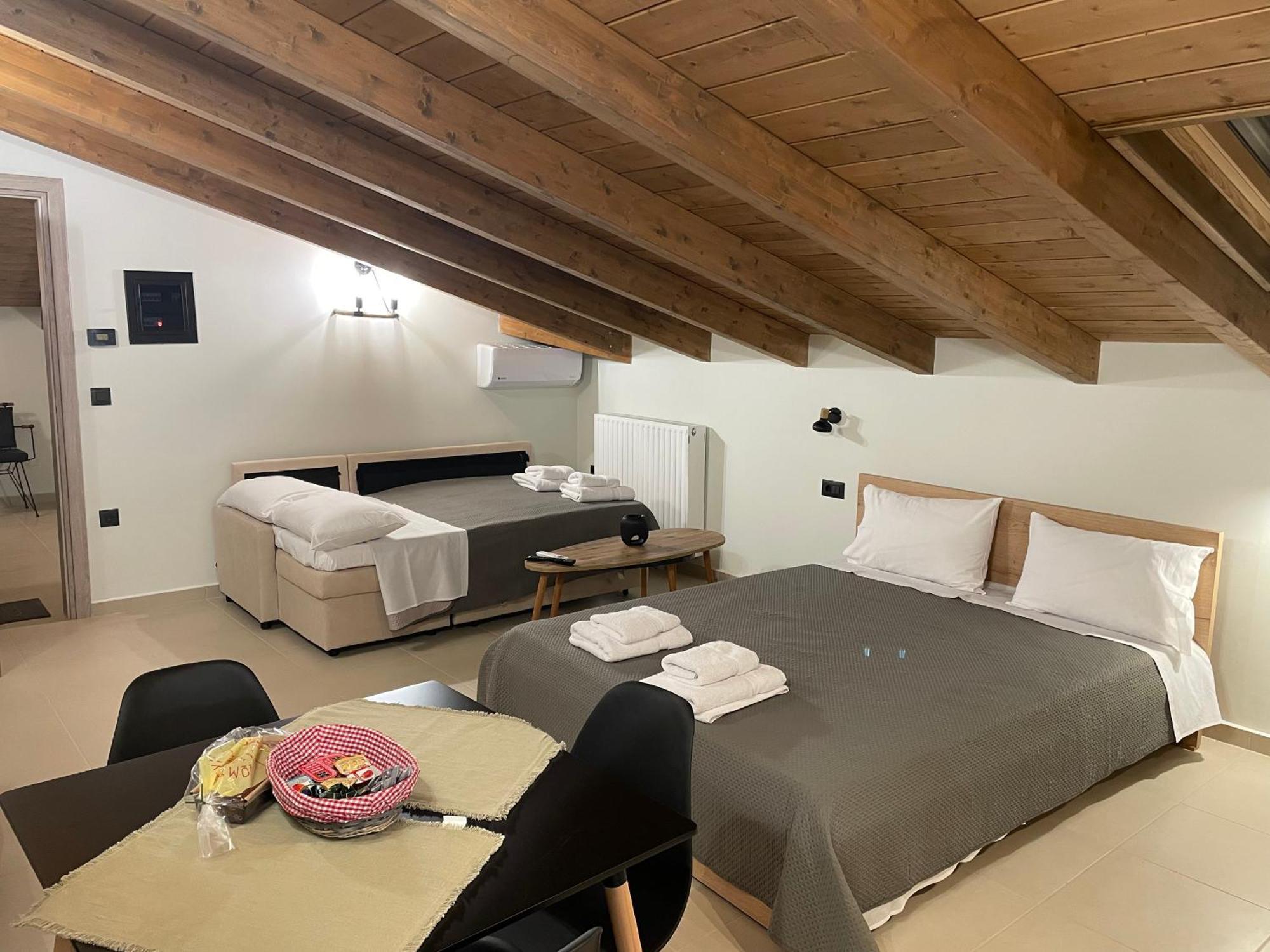 σοφίτες αθηνά Apartment *