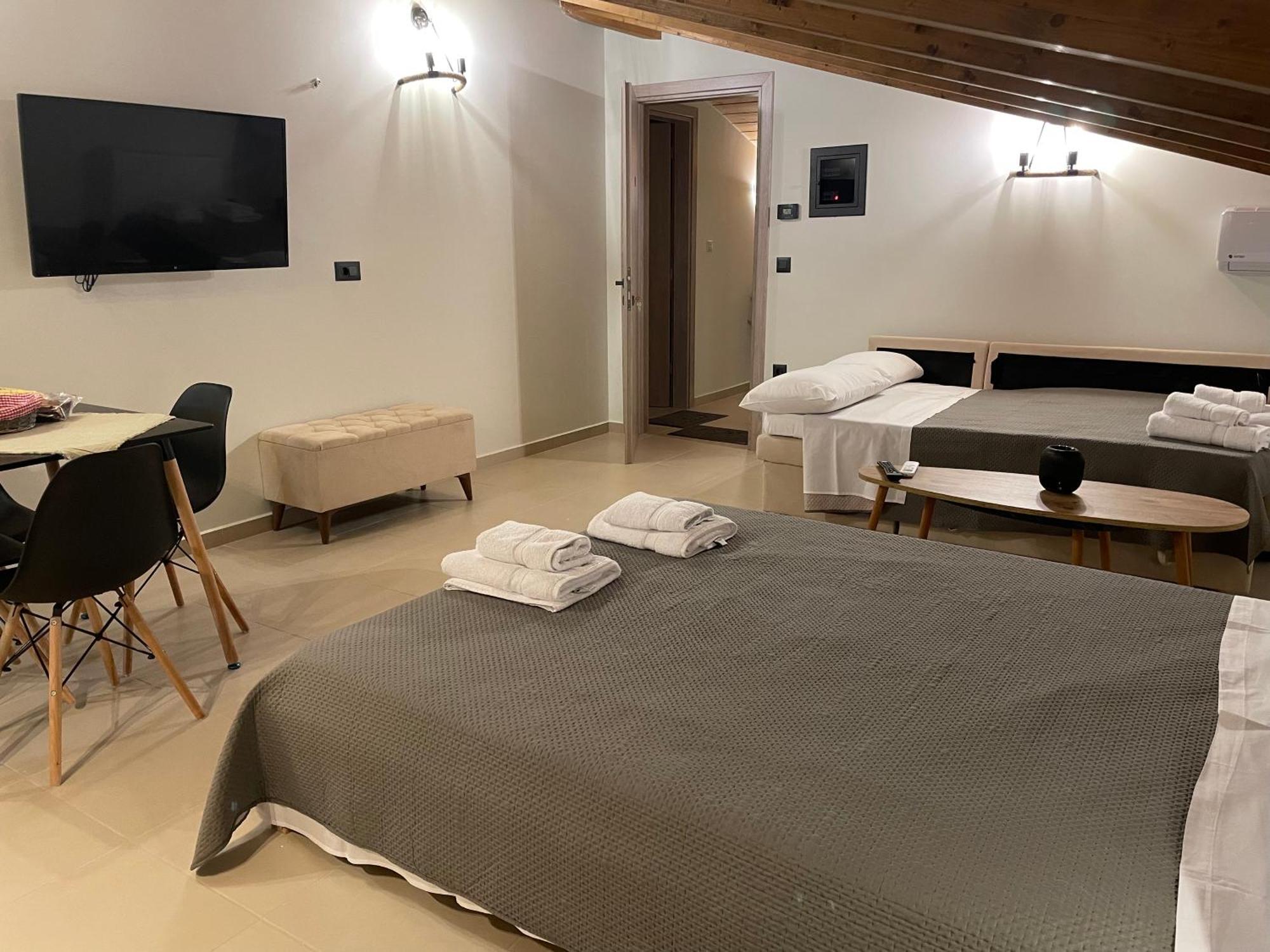 σοφίτες αθηνά Apartment Kalavryta