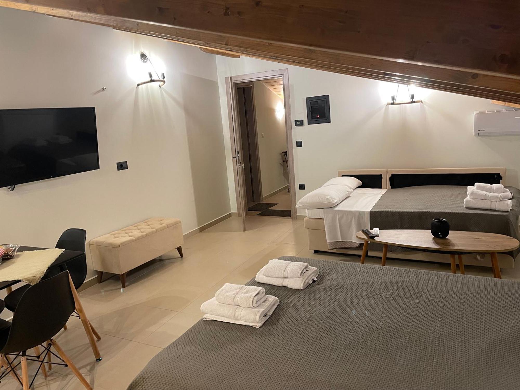 Apartment σοφίτες αθηνά Kalavryta